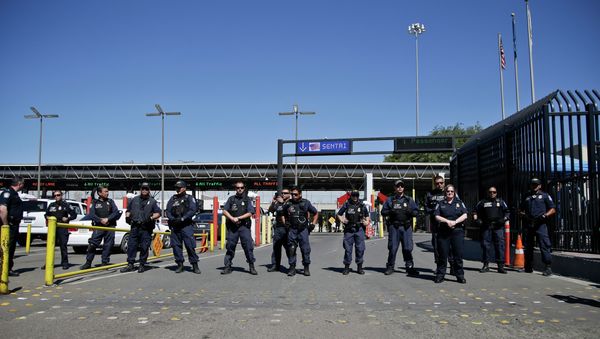 United States Customs and Border Protection officers - Sputnik International