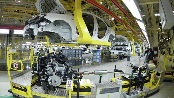 US auto giant General Motors Buick cars being assembled at an auto plant in China - Sputnik International