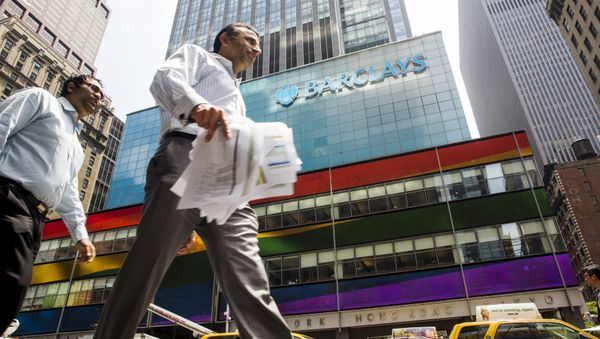 Barclays has reportedly announced plans to cut more than 30,000 jobs within two years - Sputnik International