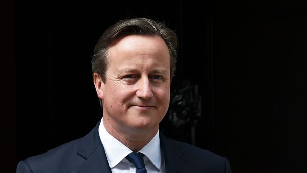 Britain's Prime Minister David Cameron waits to greet his Ukrainian counterpart Arseniy Yatsenyuk at Number 10 Downing Street in London, Britain July 15, 2015 Britain's Prime Minister David Cameron waits to greet his Ukrainian counterpart Arseniy Yatsenyuk at Number 10 Downing Street in London, Britain July 15, 2015 - Sputnik International