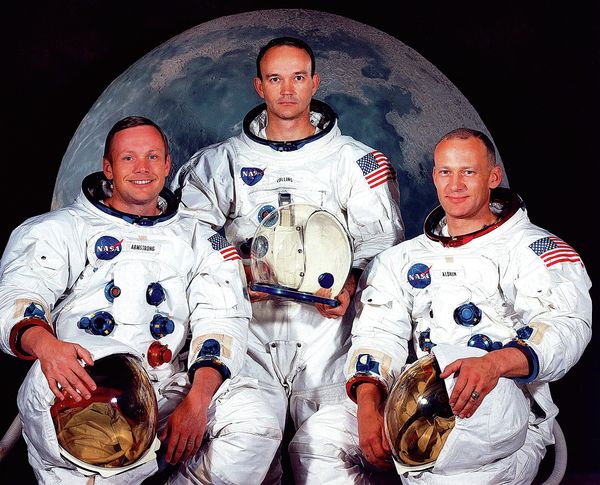 Apollo 11 - Sputnik International