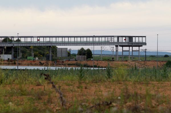 An unfinished terminal walk-way is seen at the new airport in Ciudad Real, Spain. An unfinished terminal walk-way is seen at the new airport in Ciudad Real, Spain. - Sputnik International
