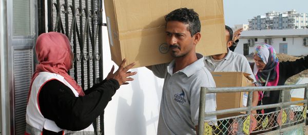 First UN Aid Ship Reaches Yemeni Aden After Four Months of Hostilities First UN Aid Ship Reaches Yemeni Aden After Four Months of Hostilities - Sputnik International