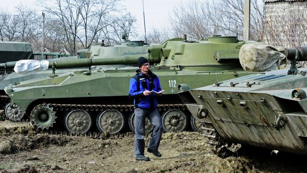 OSCE monitors heavy artillery withdrawal in Donetsk Region - Sputnik International