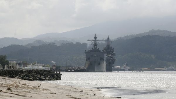 U.S. warships are seen docked at Subic bay in Olongapo city, north of Manila, Philippines in this October 14, 2014 file photo U.S. warships are seen docked at Subic bay in Olongapo city, north of Manila, Philippines in this October 14, 2014 file photo - Sputnik International