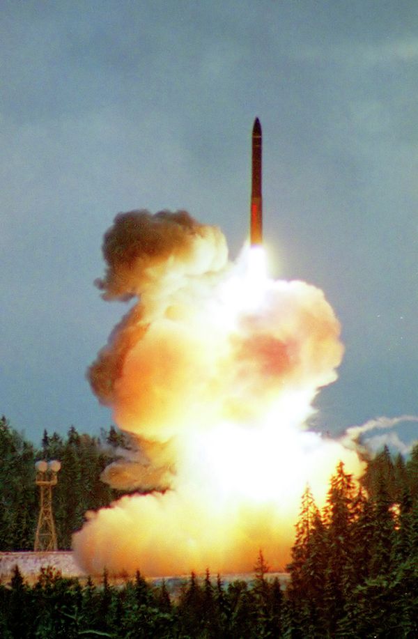 Powerful Topol-M: 30 Years in the Inventory of the Russian Army Powerful Topol-M: 30 Years in the Inventory of the Russian Army - Sputnik International