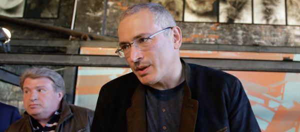 Mikhail Khodorkovsky meets with journalists in Donetsk - Sputnik International