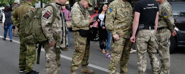 Right Sector holds rally near Ukrainian presidential administration building Right Sector holds rally near Ukrainian presidential administration building - Sputnik International