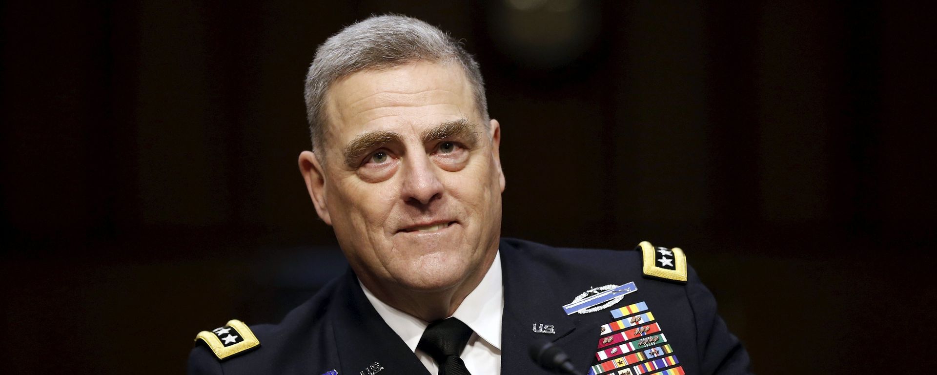 U.S. Army General Mark Milley smiles as he begins his testimony at a Senate Armed Services Committee hearing on his nomination to become the Army's chief of staff, on Capitol Hill in Washington July 21, 2015 - Sputnik International, 1920, 17.09.2021