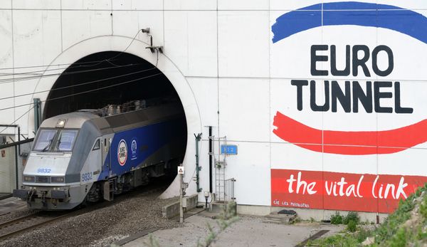 A EuroTunnel train coming out of the Channel Tunnel, owned by EuroTunnel, on in Coquelles, northern France.  - Sputnik International