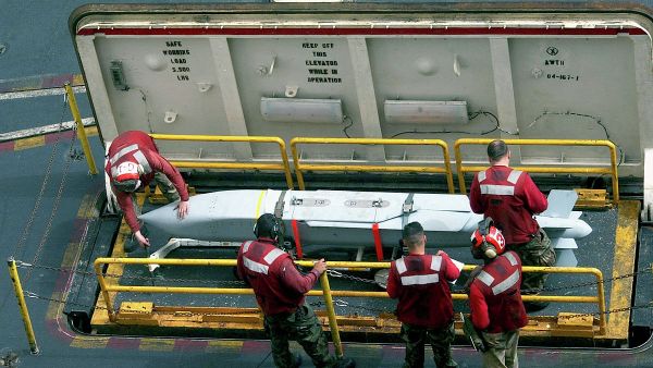 AGM-154 JSOW missile AGM-154 JSOW missile - Sputnik International