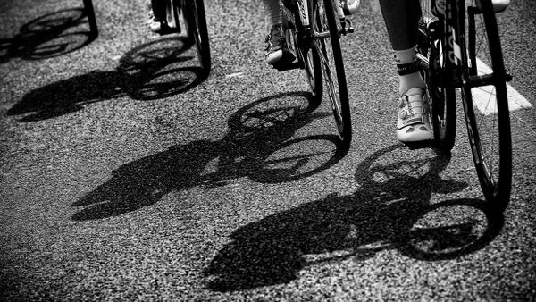 Cyclists ride during the 223.5 km fourth stage of the 102nd edition of the Tour de France cycling race on July 7, 2015, between the Belgian city of Seraing and Cambrai, northern France. - Sputnik International