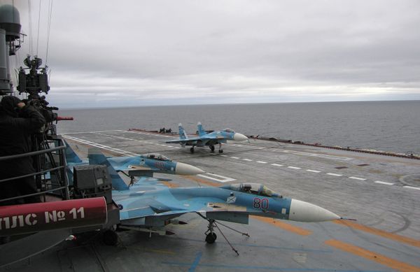 The Su-33s are seen aboard the Admiral Kuznetsov aircraft-carrying heavy cruiser. file photo. The Su-33s are seen aboard the Admiral Kuznetsov aircraft-carrying heavy cruiser. file photo. - Sputnik International