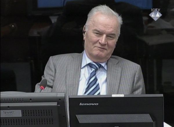 In this image taken from video former Bosnian Serb army commander Gen. Ratko Mladic smiles during his appearance at the Yugoslav war crimes tribunal Tuesday Jan. 28, 2014 in the Hague Netherlands In this image taken from video former Bosnian Serb army commander Gen. Ratko Mladic smiles during his appearance at the Yugoslav war crimes tribunal Tuesday Jan. 28, 2014 in the Hague Netherlands - Sputnik International