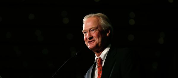 Democratic presidential candidate former Rhode Island Gov. Lincoln Chafee speaks during the Iowa Democratic Party's Hall of Fame Dinner, Friday, July 17, 2015, in Cedar Rapids, Iowa - Sputnik International