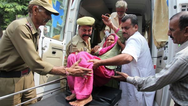 An Indian civilian woman injured on the India Pakistan border. An Indian civilian woman injured on the India Pakistan border. - Sputnik International