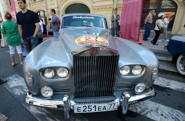 Soviet Style Icons: Retro Car Rally on Red Square - Sputnik International