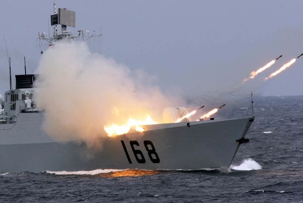 A Chinese naval vessel launches anti-submarine missiles in an offshore blockade exercise A Chinese naval vessel launches anti-submarine missiles in an offshore blockade exercise - Sputnik International