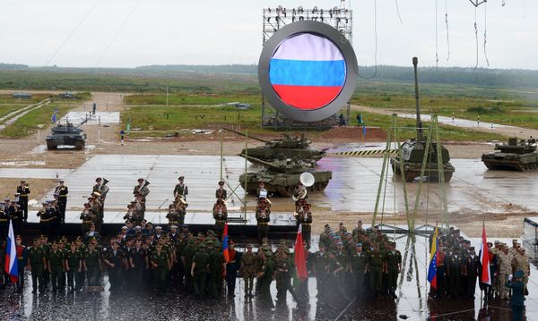 Competition of Might: International Army Games 2015 in Russia - Sputnik International