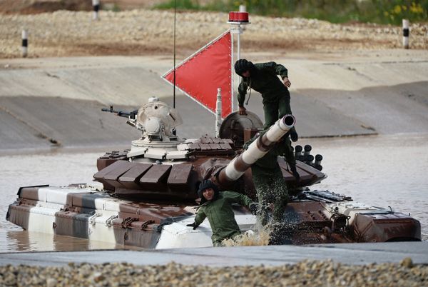 Competition of Might: International Army Games 2015 in Russia - Sputnik International