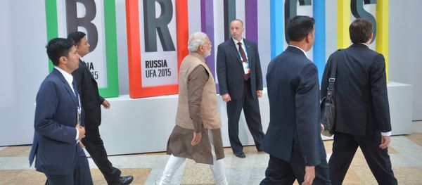 Group photograph of BRICS leaders and the leaders of the invited states - Sputnik International