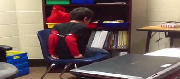 Lawsuit: Kentucky Cops Handcuffed, ‘Traumatized’ Elementary School Students - Sputnik International