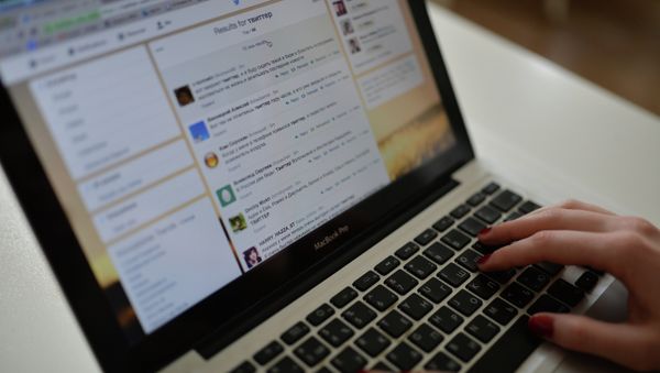 Twitter page in browser window Twitter page in browser window - Sputnik International