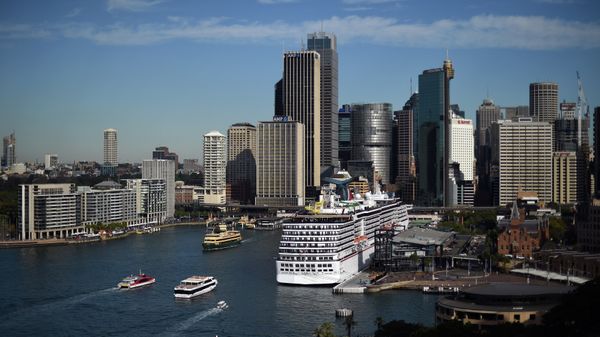 Passenger boats approach Circular Quay ferry wharf in Sydney on May 27, 2015 - Sputnik International