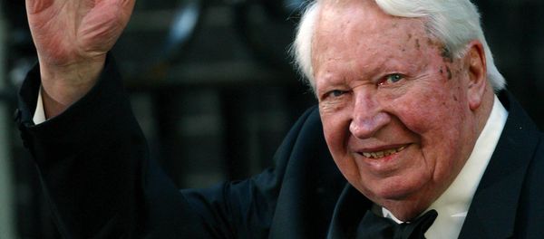 Former British Prime Minister Edward Heath waves as he arrives at number 10 Downing Street in London in this file photo dated April 29, 2002 - Sputnik International