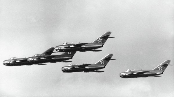 Russian MIG 15 jet fighters during a demonstration at the East German Air Force Sports and Cultural Festival, at Cottbus, East Germany, on Sept. 3, 1957 Russian MIG 15 jet fighters during a demonstration at the East German Air Force Sports and Cultural Festival, at Cottbus, East Germany, on Sept. 3, 1957 - Sputnik International