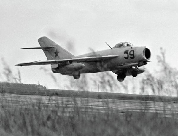 The Secret Cold War Air Battles in the Skies Above the USSR - Sputnik International