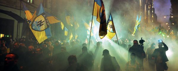Ukrainian nationalists and servicemen of the Azov battalion demonstrate in Kiev. File photo - Sputnik International