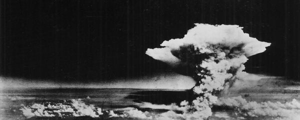 An atomic cloud billows above Hiroshima city following the explosion of the first atomic bomb to be used in warfare in Hiroshima, in this handout photo taken by the U.S. Army on August 6, 1945, and distributed by the Hiroshima Peace Memorial Museum. The words written on the photo are from the source An atomic cloud billows above Hiroshima city following the explosion of the first atomic bomb to be used in warfare in Hiroshima, in this handout photo taken by the U.S. Army on August 6, 1945, and distributed by the Hiroshima Peace Memorial Museum. The words written on the photo are from the source - Sputnik International