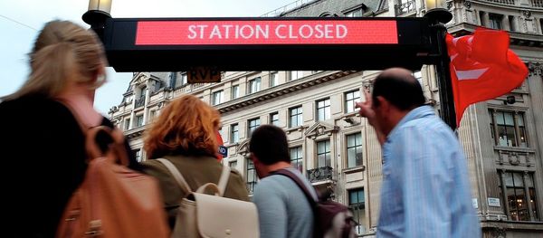 People pass the closed tube station entrance at Oxford Circus in London, Thursday, Aug. 6, 2015. People pass the closed tube station entrance at Oxford Circus in London, Thursday, Aug. 6, 2015. - Sputnik International
