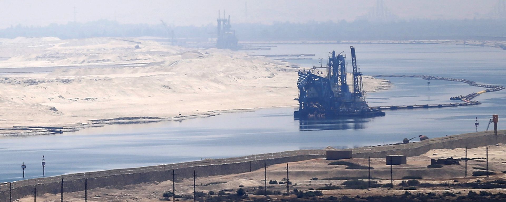 Another Ship Briefly Runs Aground in Suez Canal, Navigation Not Affected - Sputnik International, 1920, 28.05.2021