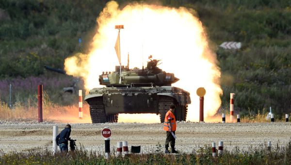 Members of the Indian Ministry of Defense team during the Tank Biathlon Championship held as part of the 2015 International Army Games at the Alyabino firing range near Moscow - Sputnik International
