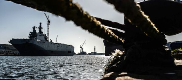 Vladivostok amphibious assault ship of the French Mistral class in the docks of SNX France Vladivostok amphibious assault ship of the French Mistral class in the docks of SNX France - Sputnik International