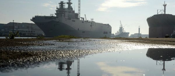 Second Mistral helicopter carrier floated out in France Second Mistral helicopter carrier floated out in France - Sputnik International