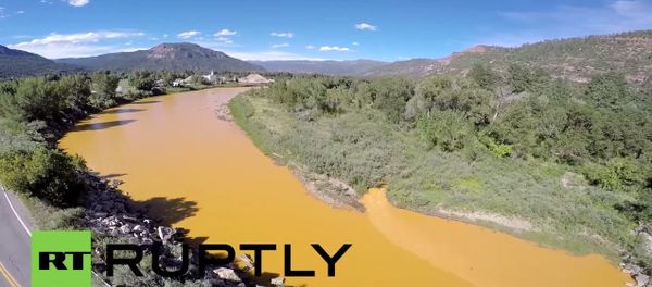 USA: Drone shows ORANGE Animas River after 1m gallon contamination USA: Drone shows ORANGE Animas River after 1m gallon contamination - Sputnik International