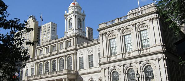 New York City Hall - Sputnik International