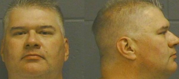 Georgia Cop Beats Student with Baton, and Then Lies About It - Sputnik International