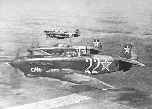Russian Air Force Day: A Tribute to Iconic Military Aircraft - Sputnik International
