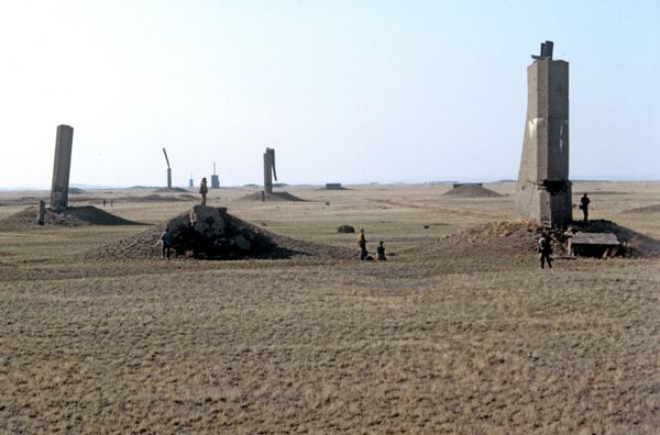 Soviet and foreign journalists visited the site of the first nuclear test that had been conducted 29 August 1949. The epicenter of the explosion, at Semipalatinsk nuclear test site. Soviet and foreign journalists visited the site of the first nuclear test that had been conducted 29 August 1949. The epicenter of the explosion, at Semipalatinsk nuclear test site. - Sputnik International