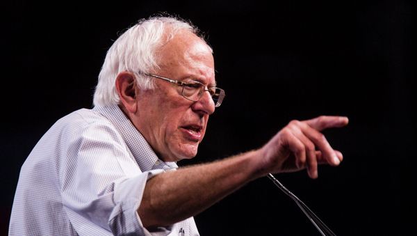 Democratic presidential candidate Sen. Bernie Sanders, I-Vt., speaks at a rally, Monday, Aug. 10, 2015, at the Los Angeles Memorial Sports Arena in Los Angeles - Sputnik International