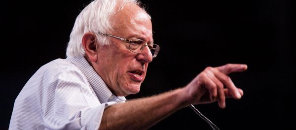 Democratic presidential candidate Sen. Bernie Sanders, I-Vt., speaks at a rally, Monday, Aug. 10, 2015, at the Los Angeles Memorial Sports Arena in Los Angeles Democratic presidential candidate Sen. Bernie Sanders, I-Vt., speaks at a rally, Monday, Aug. 10, 2015, at the Los Angeles Memorial Sports Arena in Los Angeles - Sputnik International