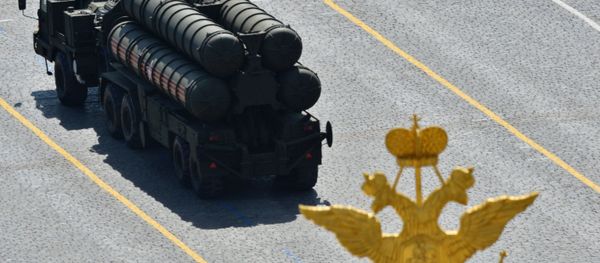 An S-400 Triumph / SA-21 Growler medium-range and long-range surface-to-air missile system - Sputnik International