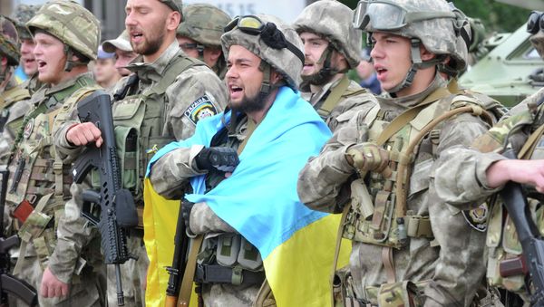 Servicemen of Eastern Corps, a special company of the Ukrainian Ministry of Internal Affairs, take the oath during a farewell ceremony in northeastern Ukrainian city of Kharkiv - Sputnik International