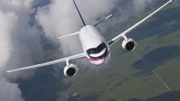 Пассажирский самолет Sukhoi Superjet 100 Пассажирский самолет Sukhoi Superjet 100 - Sputnik International
