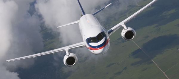 Пассажирский самолет Sukhoi Superjet 100 - Sputnik International
