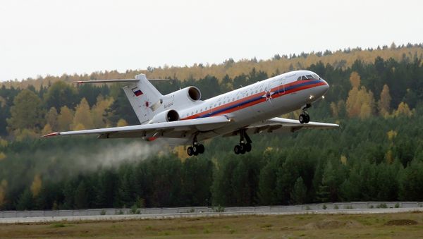 Yak-42 of Russian Emergency Ministry - Sputnik International